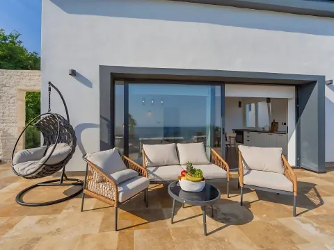 Sale, house, 293m², Markovići, Budva - image 16