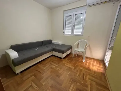 Rent, three bedroom apartment, 120m², Bar, Crna Gora - image 3