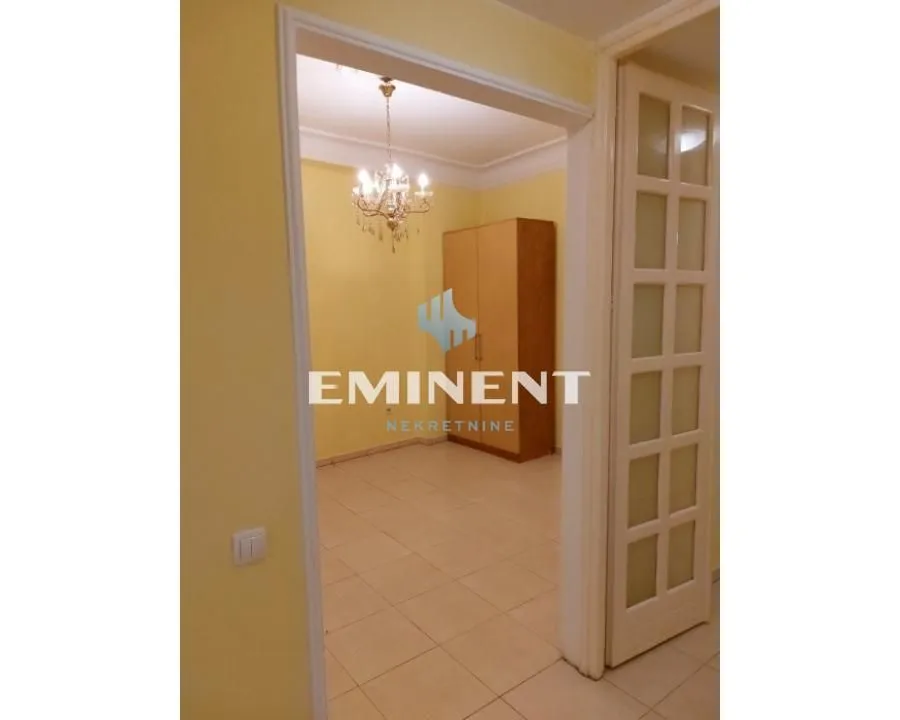Rent, three bedroom apartment, 70m², Stari Grad, Beograd
