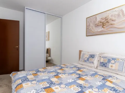 Izdavanje, trosoban stan, 200m², Gorica C, Podgorica - image 15