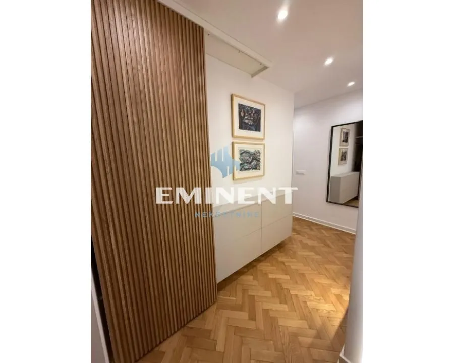 Izdavanje, trosoban stan, 86m², Banovo Brdo, Beograd