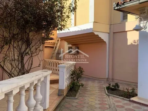 Rent, house, 141m², Stari Grad, Beograd - image 12