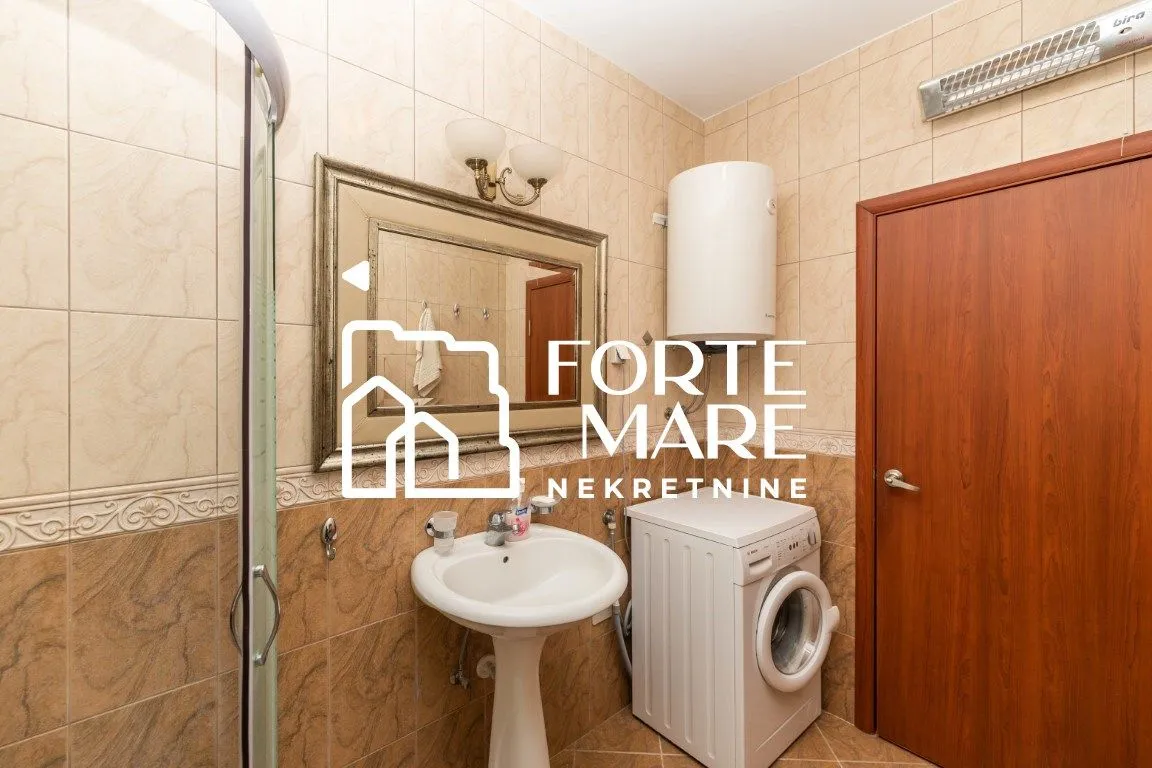 Prodaja, jednosoban stan, 63m², Baošići, Herceg Novi
