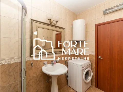 Sale, one bedroom apartment, 63m², Baošići, Herceg Novi - image 9