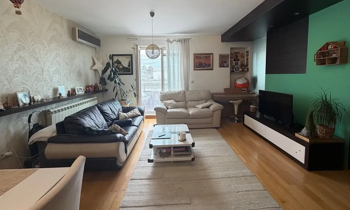 Prodaja, trosoban stan, 68m², Slavujev Venac, Zvezdara Sve Podlokacije