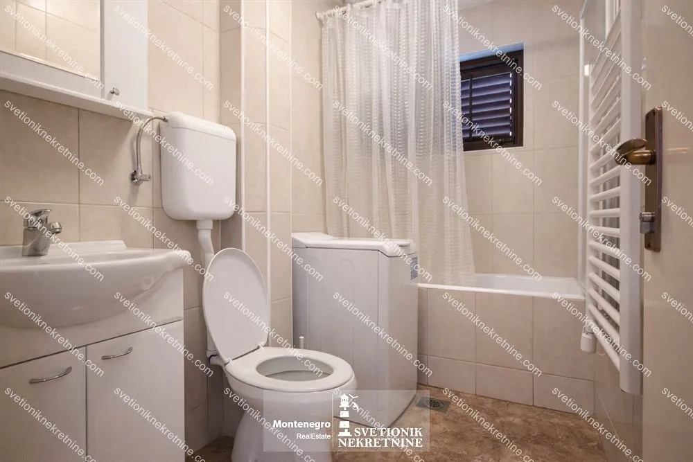 Prodaja, jednosoban stan, 74m², Topla, Herceg Novi
