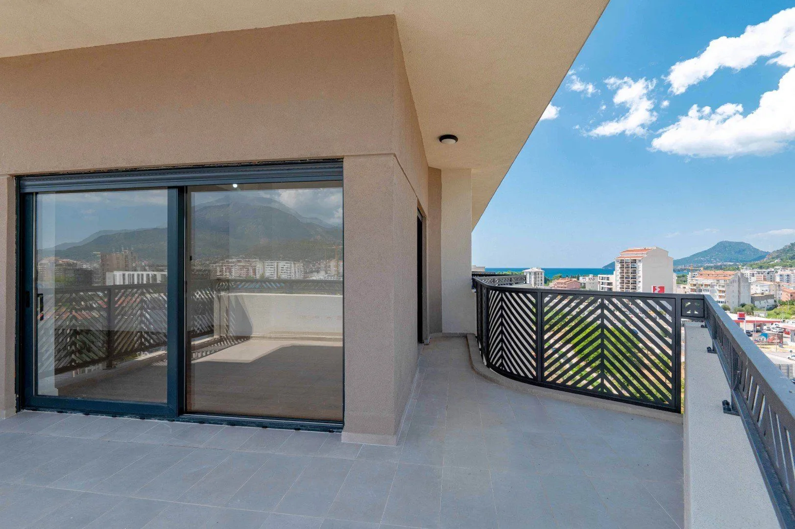 Sale, three bedroom apartment, 120m², Centar, Bar