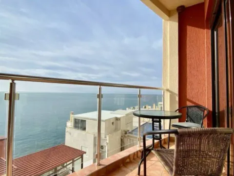 Prodaja, dvosoban stan, 75m², Dobre Vode, Bar