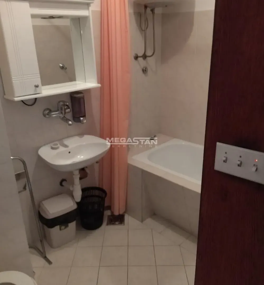 Rent, house, 542m², Bulbulder, Zvezdara Sve Podlokacije