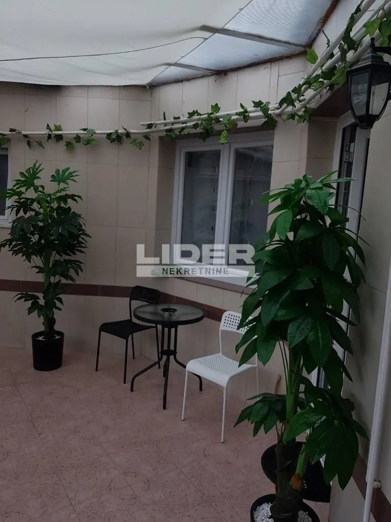 Rent, two bedroom apartment, 52m², Stari Grad, Beograd