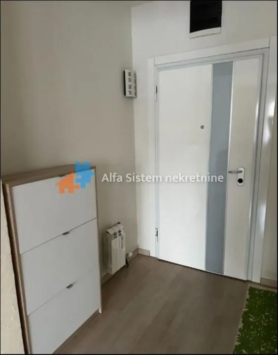 Izdavanje, trosoban stan, 80m², Lekino Brdo, Voždovac Sve Podlokacije