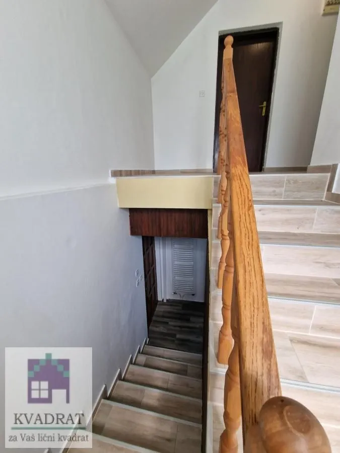 Prodaja, kuća, 219m², Centar, Ub