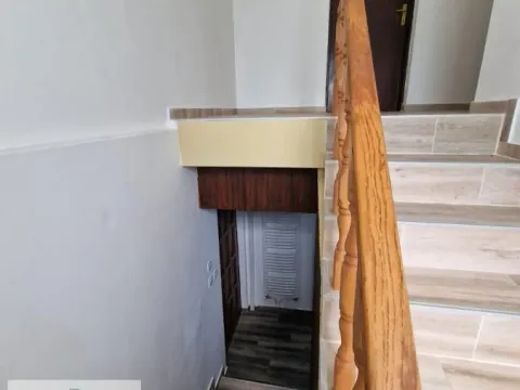 Prodaja, kuća, 219m², Centar, Ub - image 16