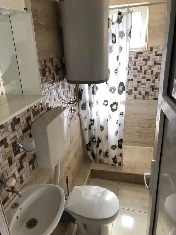 Prodaja, kuća, 350m², Sutomore, Bar