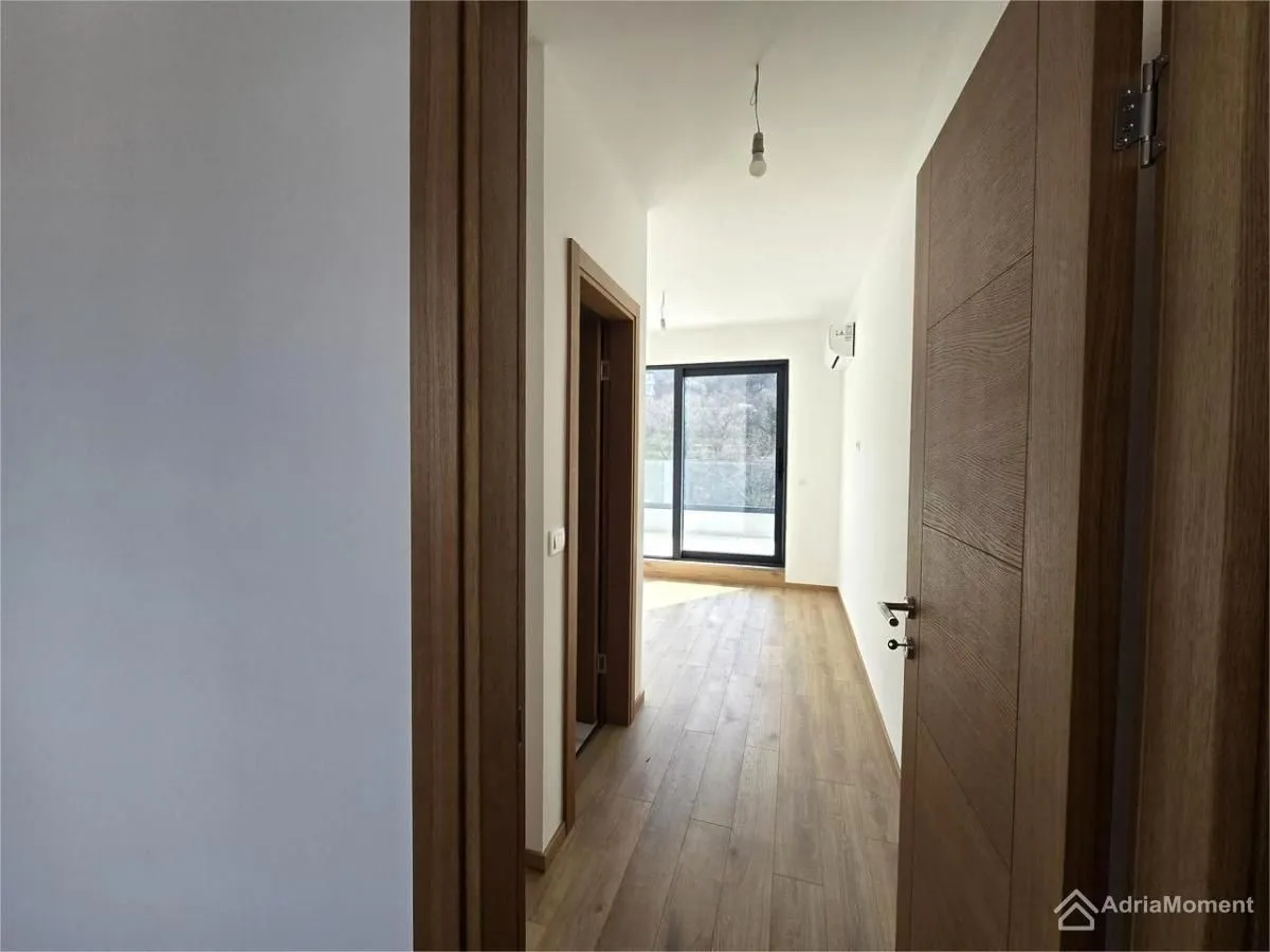 Prodaja, dvosoban stan, 114m², Kamenovo, Budva