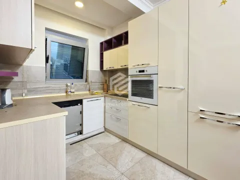 Rent, two bedroom apartment, 76m², Stari Aerodrom, Podgorica - image 5