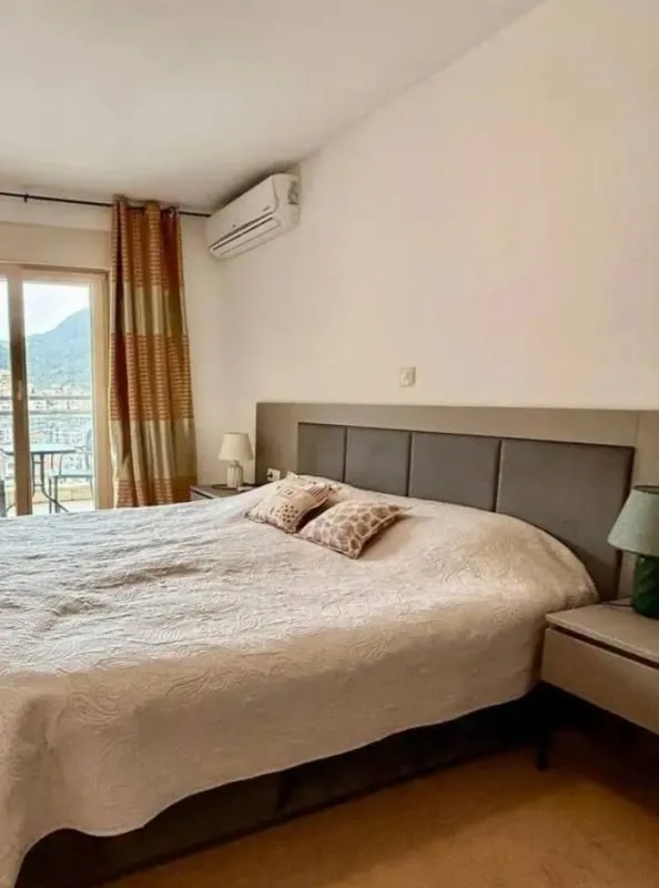 Rent, one bedroom apartment, 48m², Budva, Crna Gora