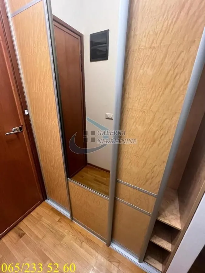 Prodaja, jednosoban stan, 37m², Vračar Hram, Vračar Sve Podlokacije