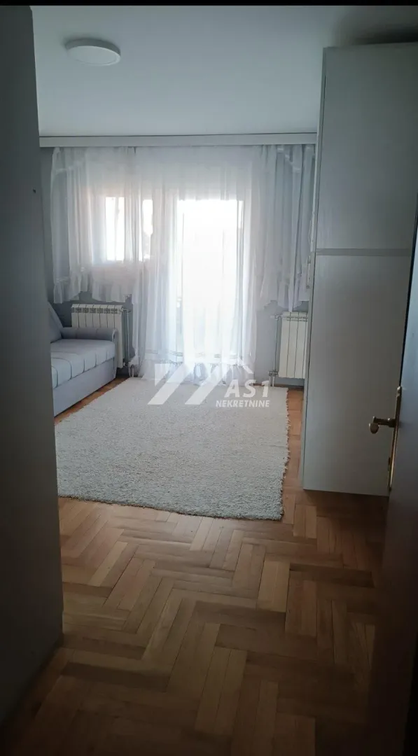 Izdavanje, stan, 105m², Sajam, Novi Sad Sve Podlokacije