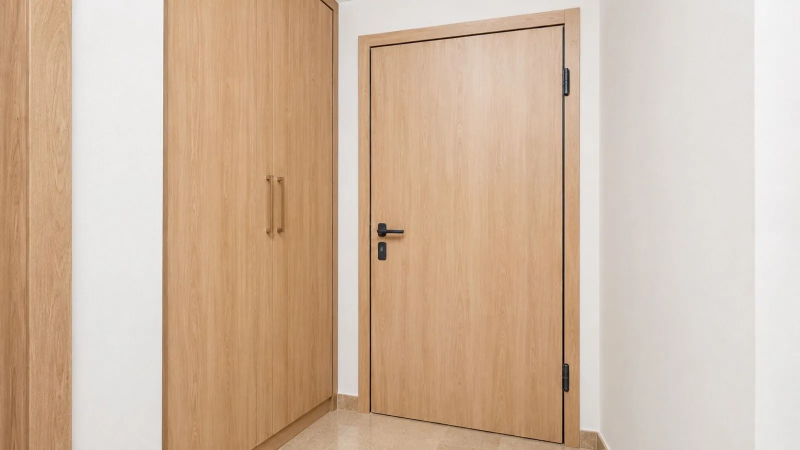 Izdavanje, dvosoban stan, 70m², Master Kvart, Podgorica