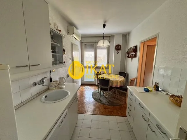 Prodaja, dvosoban stan, 75m², Zemun Kej, Zemun Sve Podlokacije
