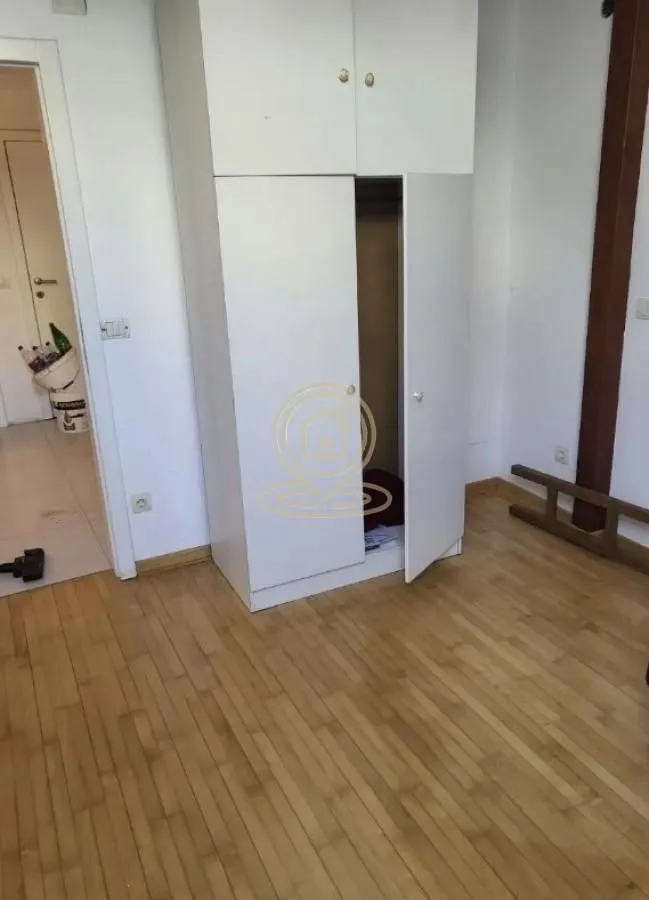 Rent, four bedroom apartment, 85m², Cvetni Trg, Vračar Sve Podlokacije