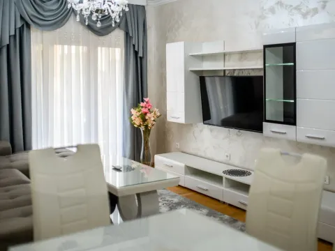 Rent, two bedroom apartment, 65m², Stari Aerodrom, Podgorica - image 8