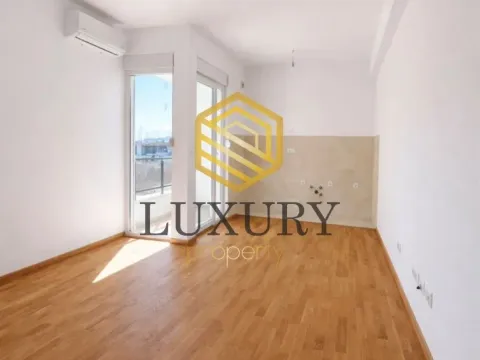 Rent, studio apartment, 30m², Ljubović, Podgorica - image 3