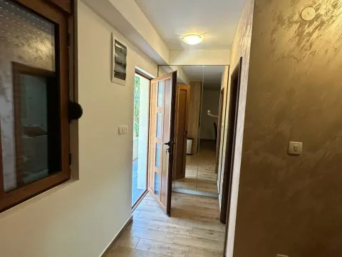 Izdavanje, jednosoban stan, 50m², Dubovica, Budva - image 5