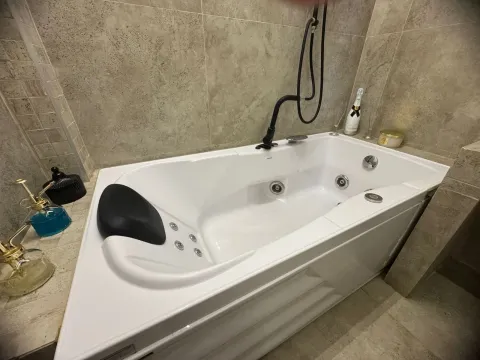 Izdavanje, jednosoban stan, 30m², Centar, Podgorica - image 17