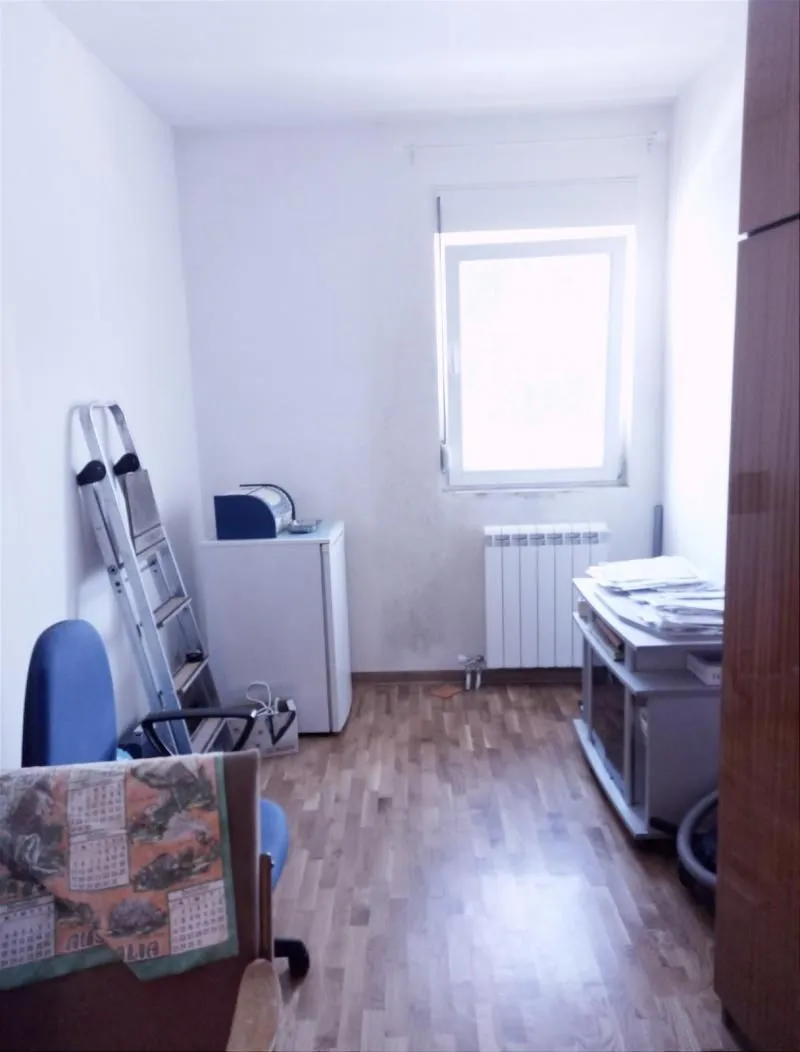 Prodaja, dvosoban stan, 42m², Zemun Sve Podlokacije, Beograd