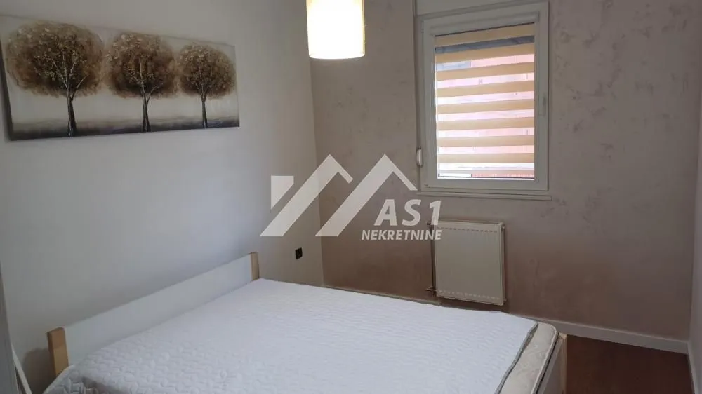 Izdavanje, trosoban stan, 60m², Podbara, Novi Sad Sve Podlokacije