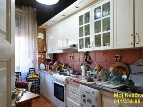 Sale, three bedroom apartment, 110m², Stari Grad, Beograd - image 6