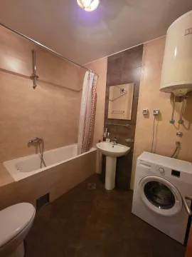 Prodaja, dvosoban stan, 64m², Stari Aerodrom, Podgorica - image 9