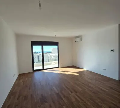 Sale, two bedroom apartment, 69m², Šušanj, Bar - image 3