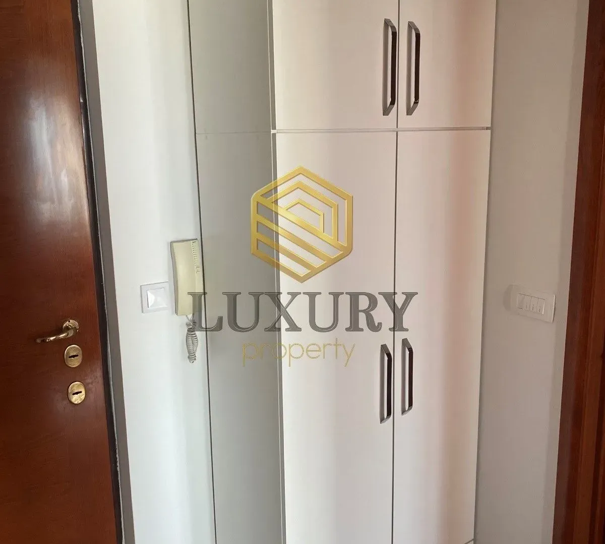 Izdavanje, jednosoban stan, 52m², Preko Morače, Podgorica