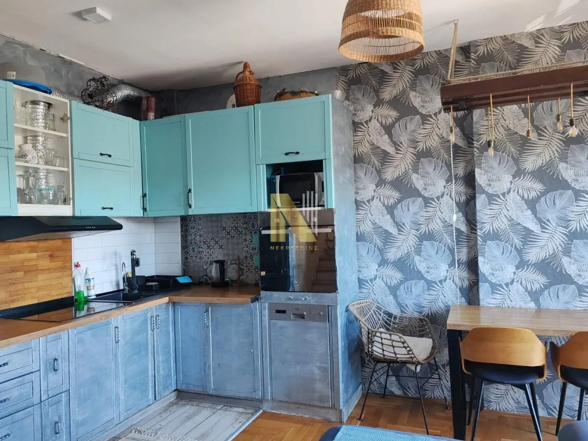 Prodaja, četvorosoban stan, 70m², Bulevar Evrope, Novi Sad Sve Podlokacije