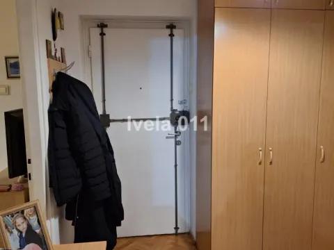 Sale, three bedroom apartment, 61m², Slavujev Venac, Zvezdara Sve Podlokacije - image 4