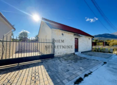 Sale, house, 280m², Strahinjići, Danilovgrad