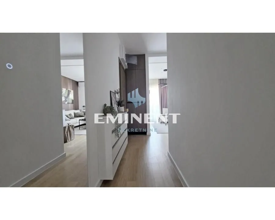 Rent, three bedroom apartment, 80m², Savski Venac, Beograd