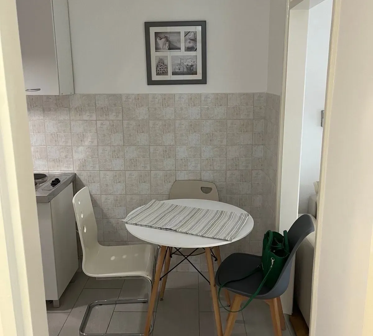 Rent, one bedroom apartment, 37m², Tološka šuma, Podgorica