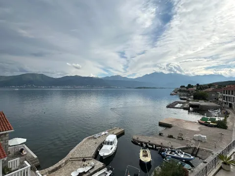 Izdavanje, kuća, 180m², Krašići, Tivat - image 13