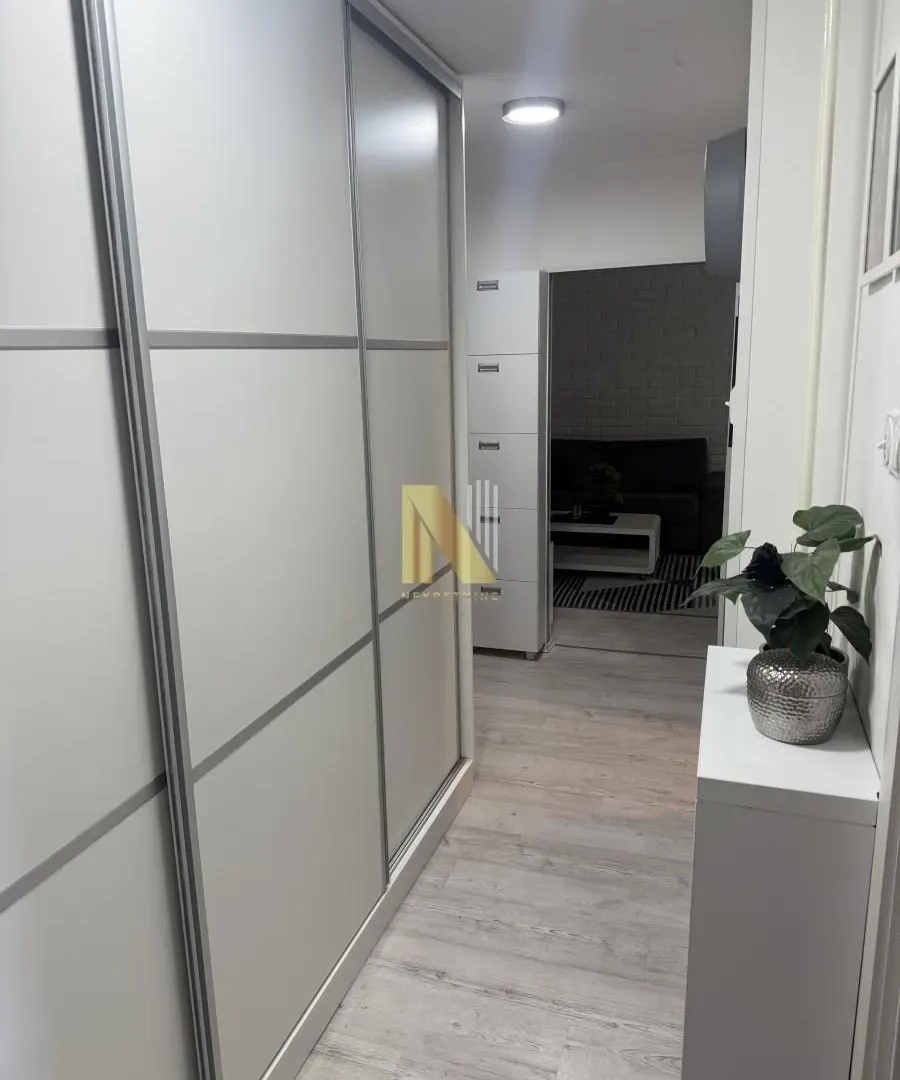 Prodaja, dvosoban stan, 55m², Sajmište, Novi Sad