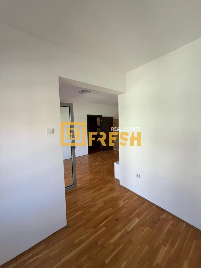 Prodaja, dvosoban stan, 44m², Krivi Most, Podgorica