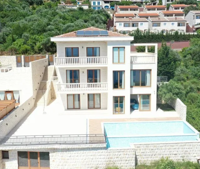 Sale, house, 605m², Reževići, Budva