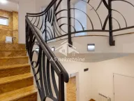 Izdavanje, kuća, 417m², Jajinci, Voždovac Sve Podlokacije - image 27