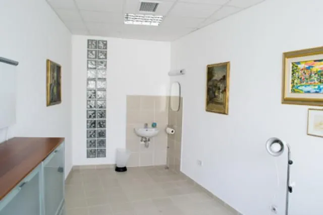 Rent, office space, 80m², Mali Mokri Lug, Zvezdara Sve Podlokacije
