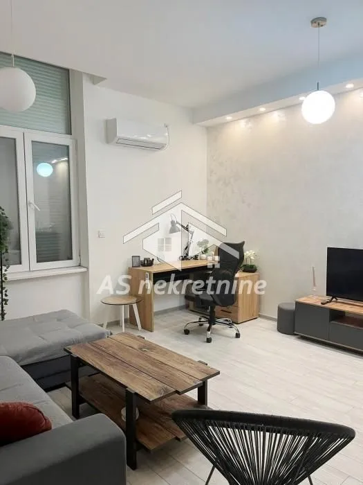 Rent, one bedroom apartment, 45m², Savski Venac, Beograd