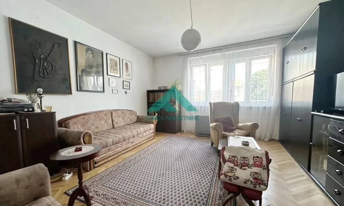 Prodaja, dvosoban stan, 76m², Palata Pravde, Beograd