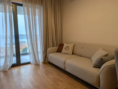 Rent, three bedroom apartment, 58m², Bečići, Budva - image 5